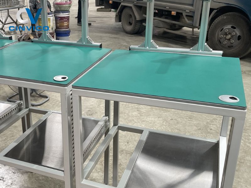 Cách chọn mua bàn thao tác cơ khí phù hợp với nhu cầu