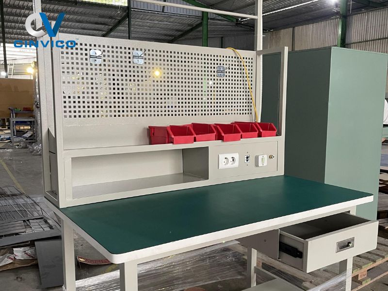 Lưu ý trước khi chọn mua bàn thao tác nhà xưởng