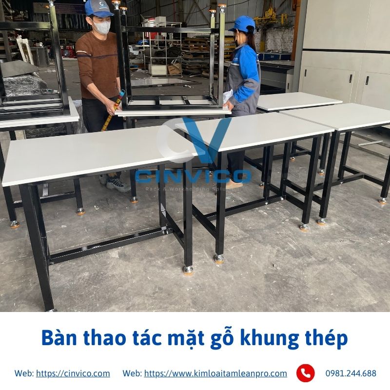 Bàn thao tác khung thép mặt gỗ