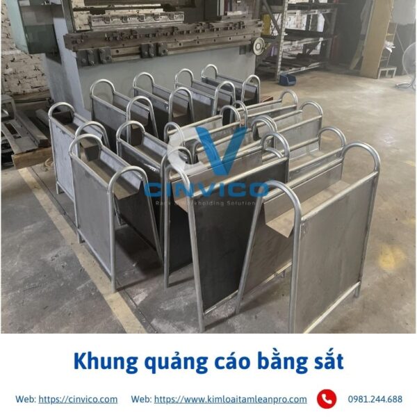 Khung quảng cáo làm bằng sắt