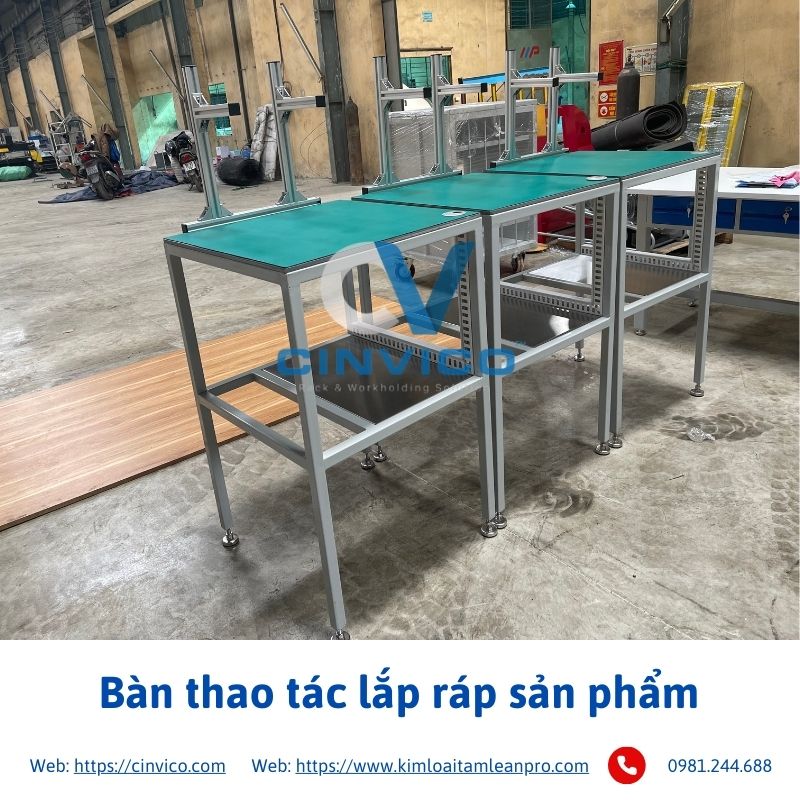 Bàn thao tác lắp ráp sản phẩm