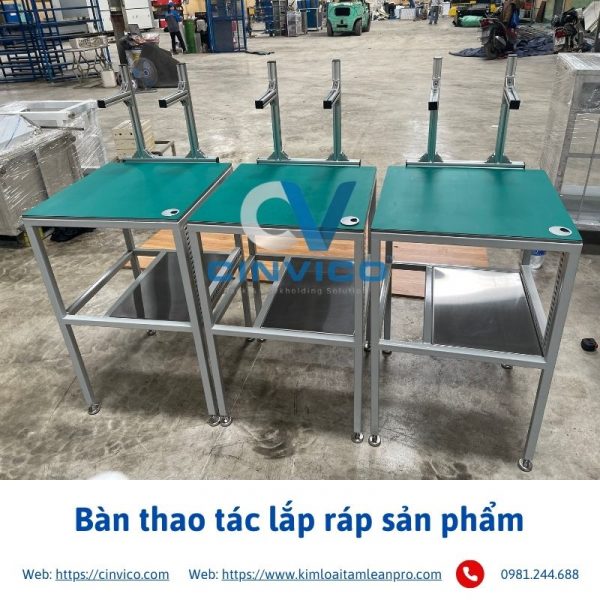 Bàn thao tác lắp ráp sản phẩm