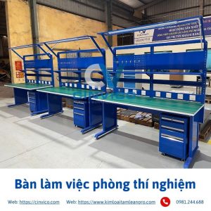 Hình ảnh bàn làm việc phòng thí nghiệm