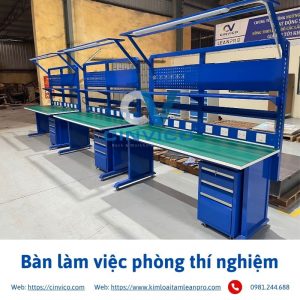 Hình ảnh bàn làm việc phòng thí nghiệm