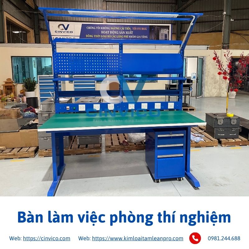 Hình ảnh bàn làm việc phòng thí nghiệm