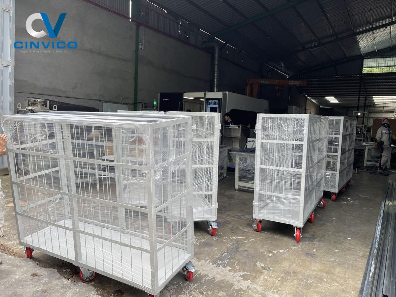 Xe đẩy hàng có lưới