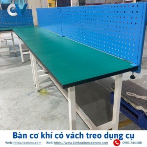 Bàn cơ khí có vách treo dụng cụ
